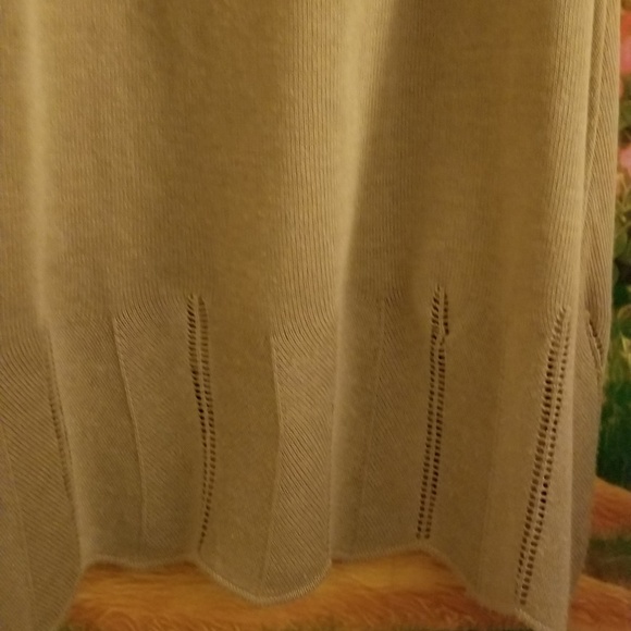 Rampage Scoop Neck  Top - Picture 3 of 6